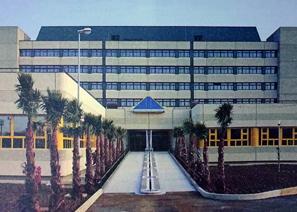 Piero Fagnoni, Alberto Sposito: il Nuovo Palazzo delle Finanze a Palermo, visto dall’autostrada per l’aeroporto (1988).