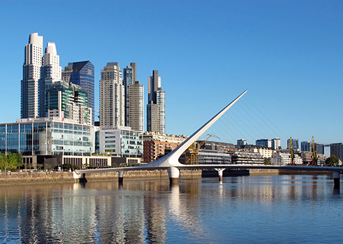 Puerto Madero, Buenos Aires (credit: cibse2017.inf.ufes.br). AGATHÒN 06 | 2019