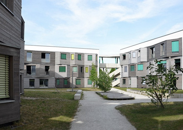 Berlin, green courtyards in the Adlershof district (credit: F. Dell’Acqua, 2018). AGATHÓN 08 | 2020