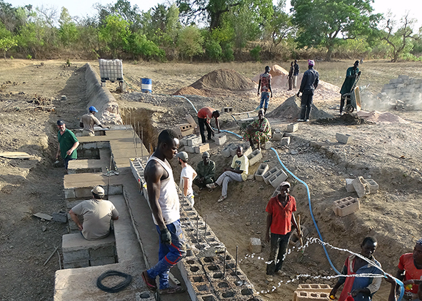 The Toumbouba barrage under construction (credit: the Authors). AGATHÓN 17 | 2025